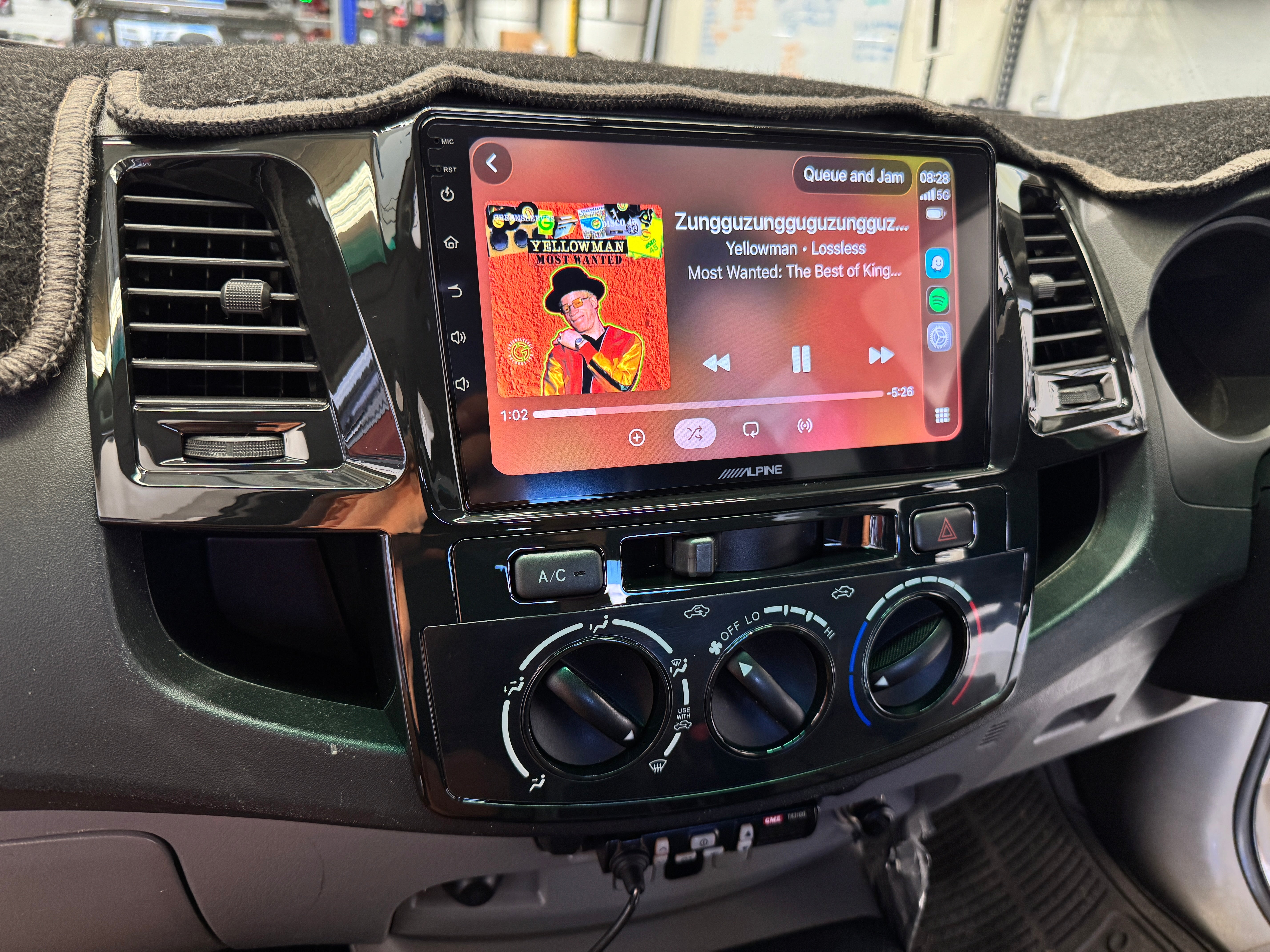 Toyota Hilux N70 (2006–2014) Head Unit Upgrade – Wireless CarPlay & Android Auto | Alpine 9"