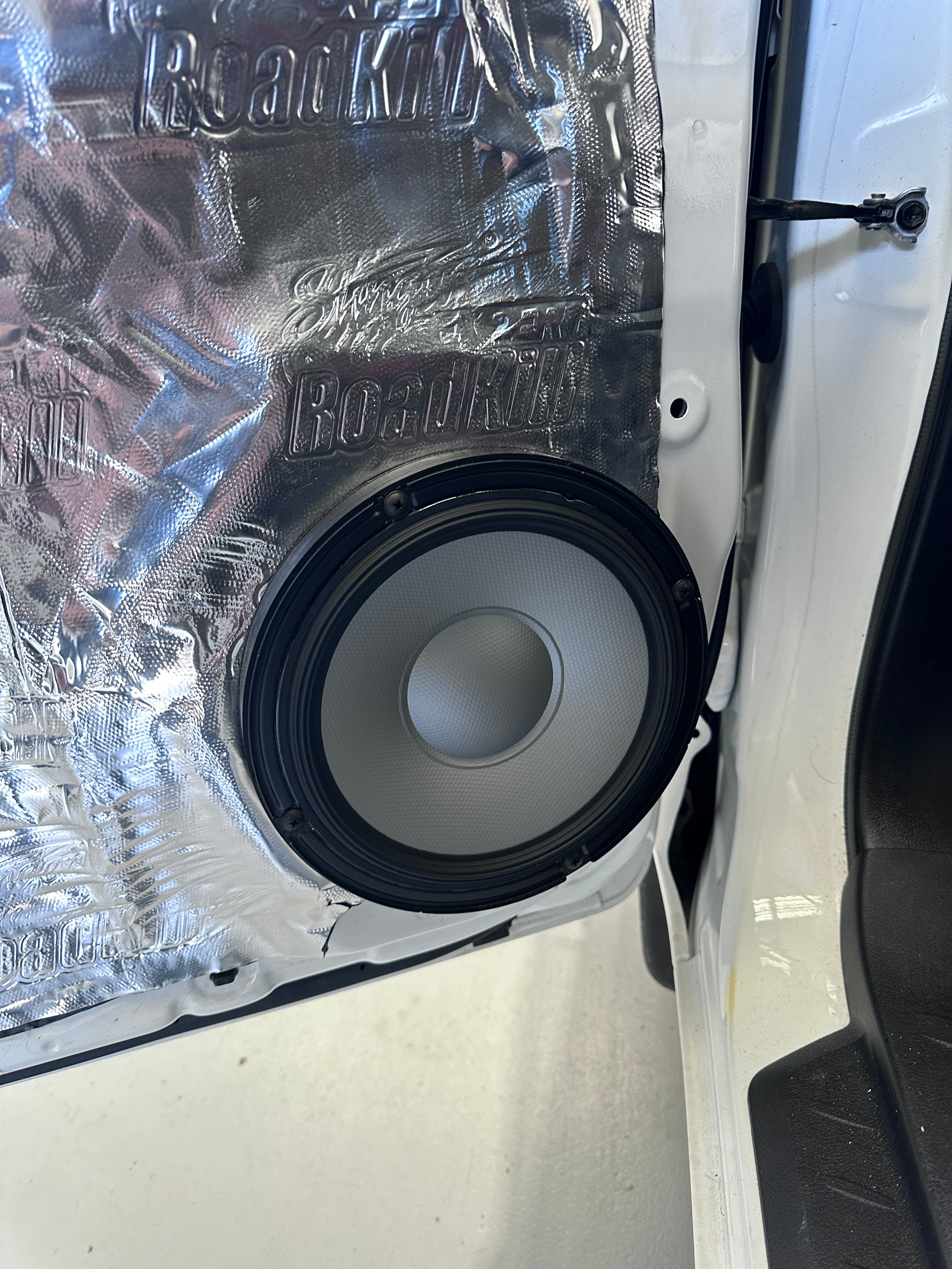 Toyota Hilux DIY 8" Component Speakers Upgrade