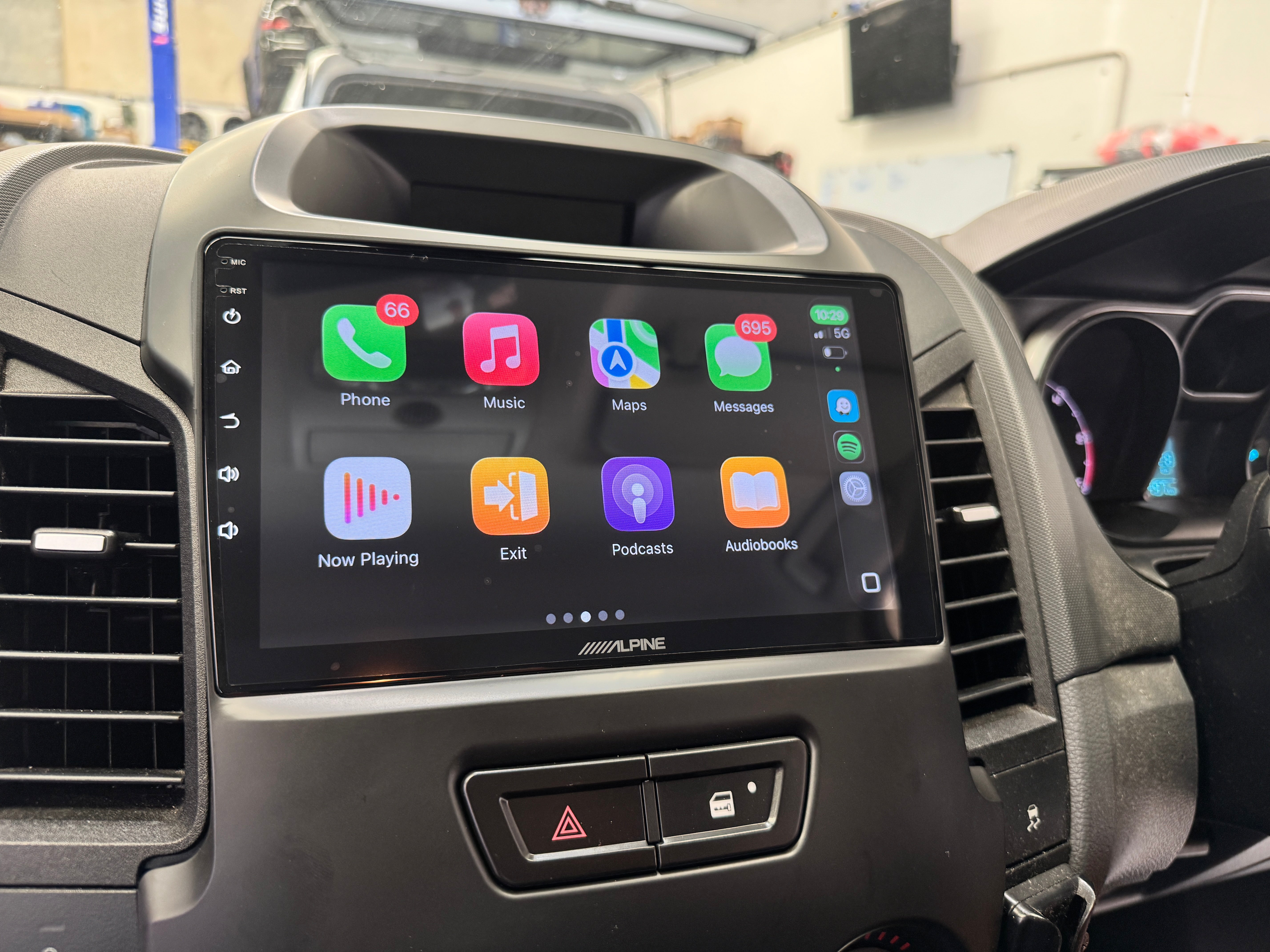 Ford Ranger PX1 2011-2015 9" Fascia & Install Kit