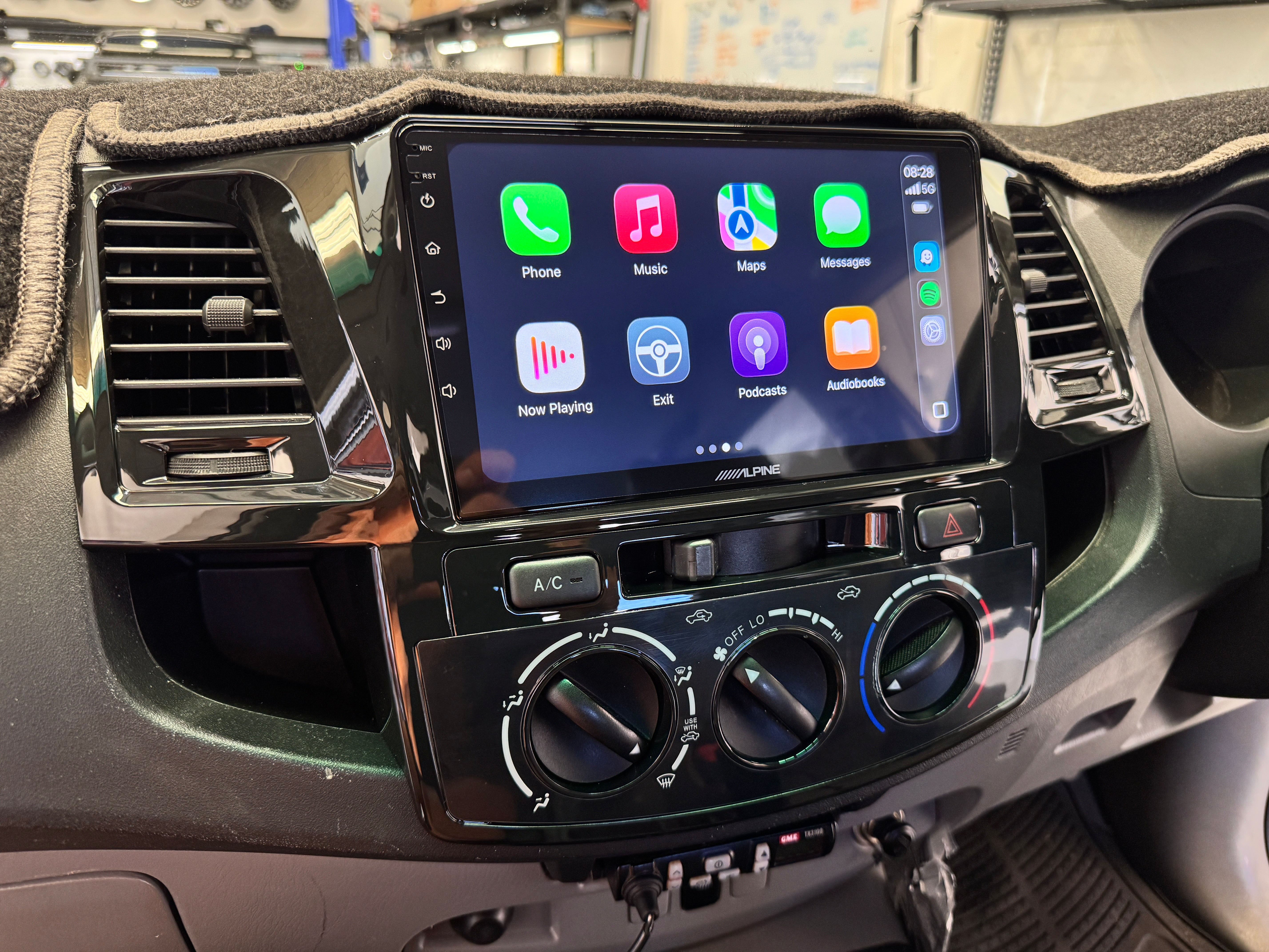 Toyota Hilux N70 (2006–2014) Head Unit Upgrade – Wireless CarPlay & Android Auto | Alpine 9"