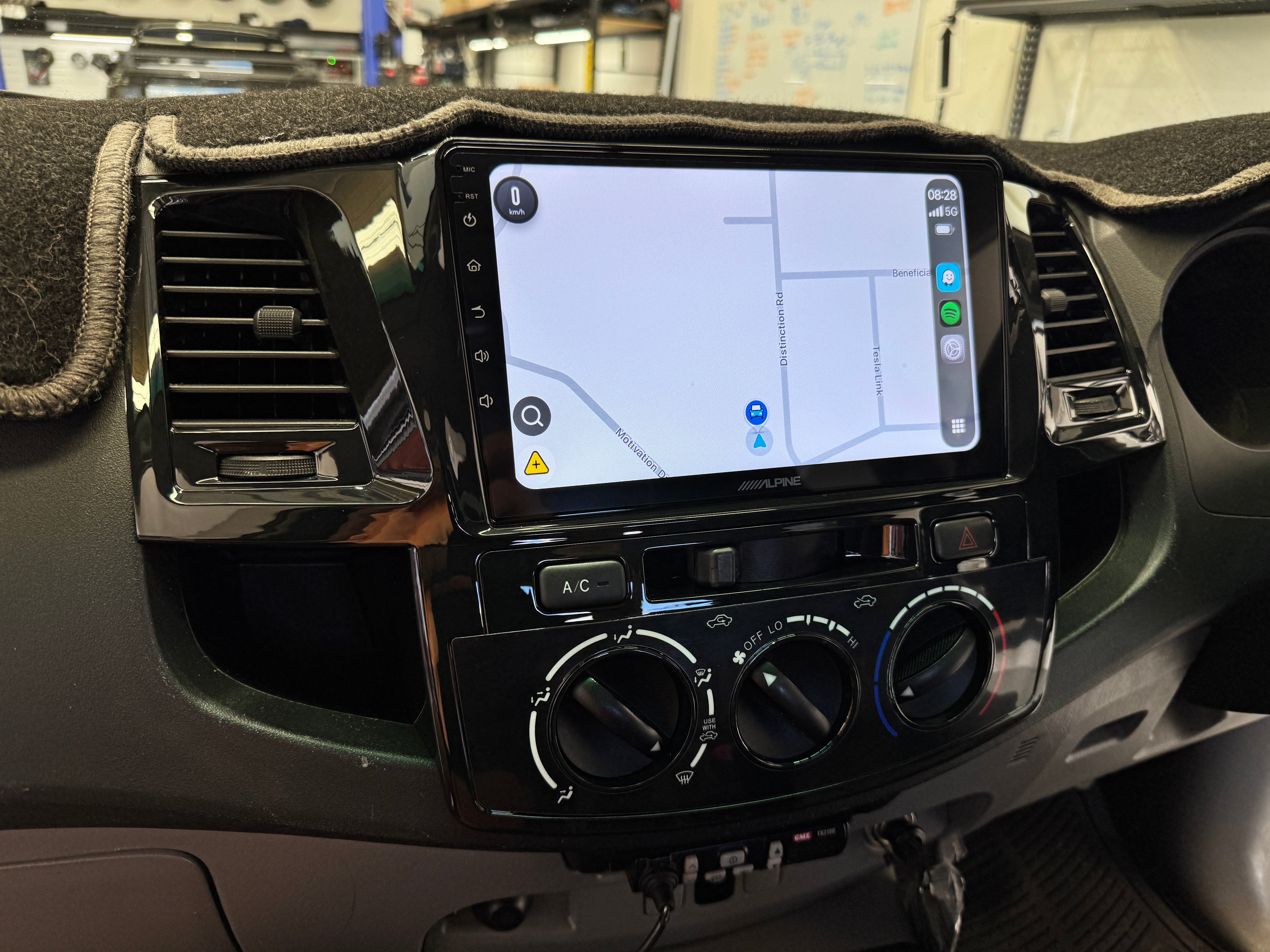 Toyota Hilux N70 (2006–2014) Head Unit Upgrade – Wireless CarPlay & Android Auto | Alpine 9"