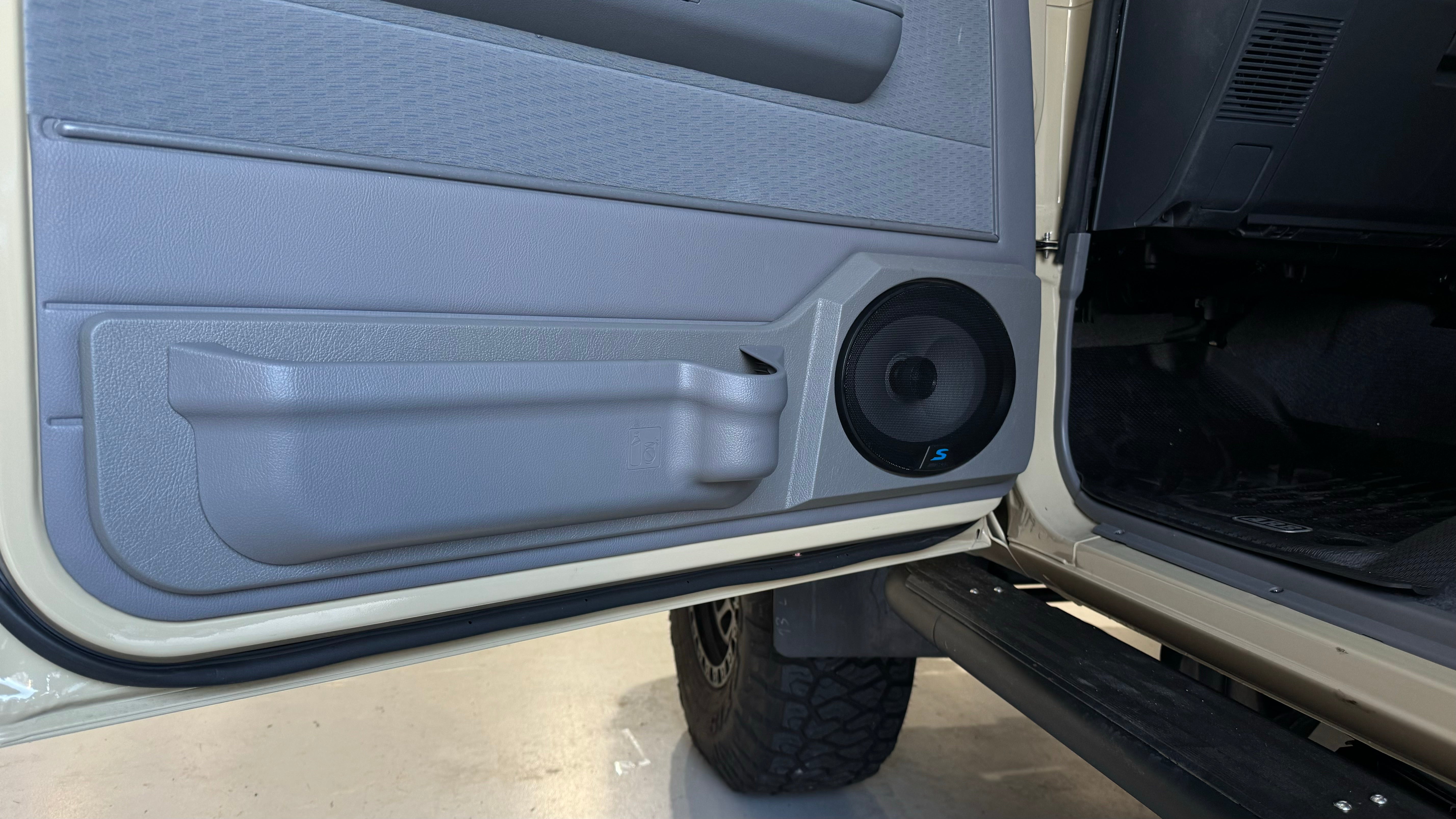 70 Series LandCruiser Stage 2 DIY Sound System  Speakers-Amplifier-Subwoofer