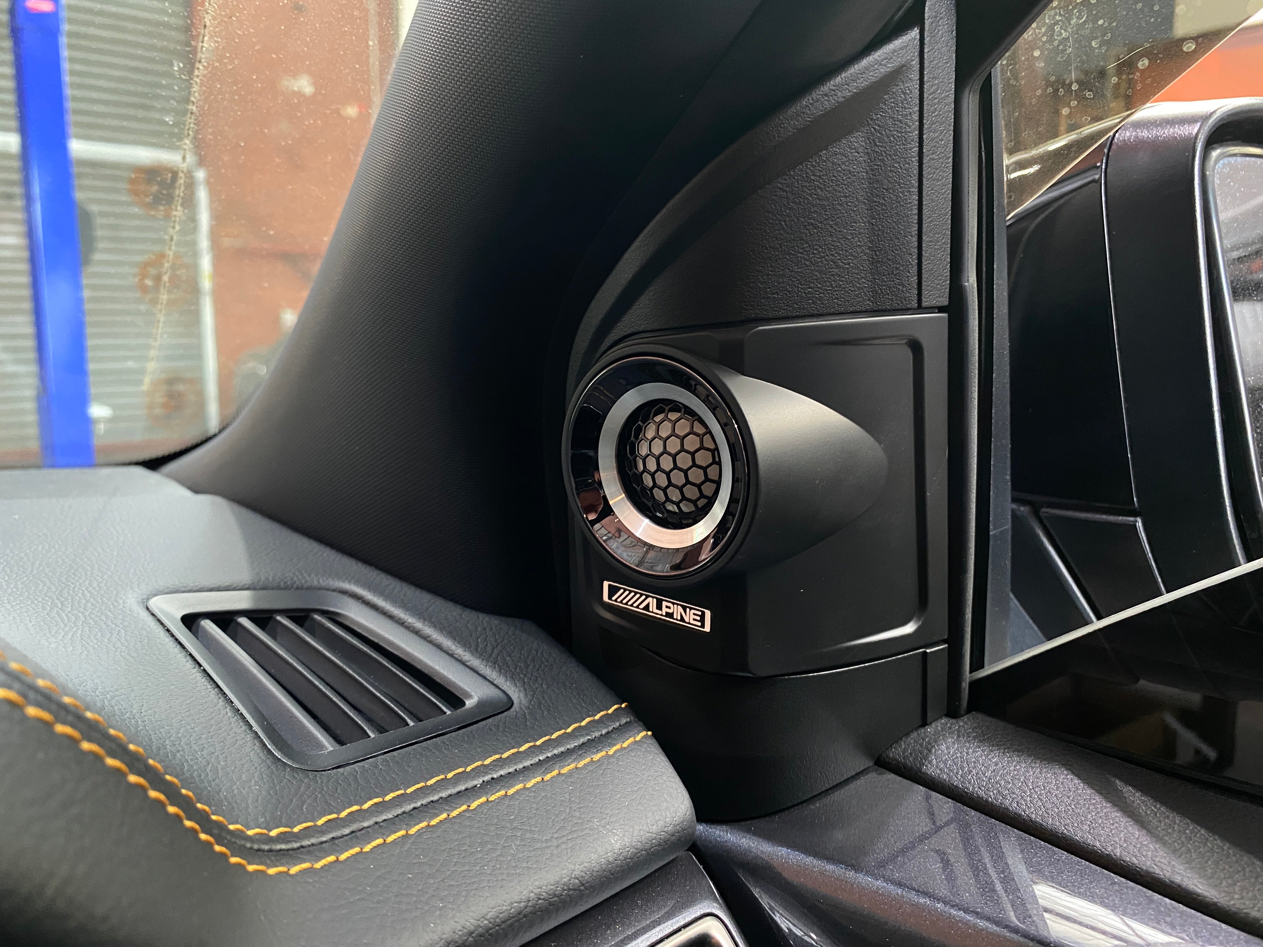 Ford Ranger Alpine Premium Sound - R2 Series Speakers