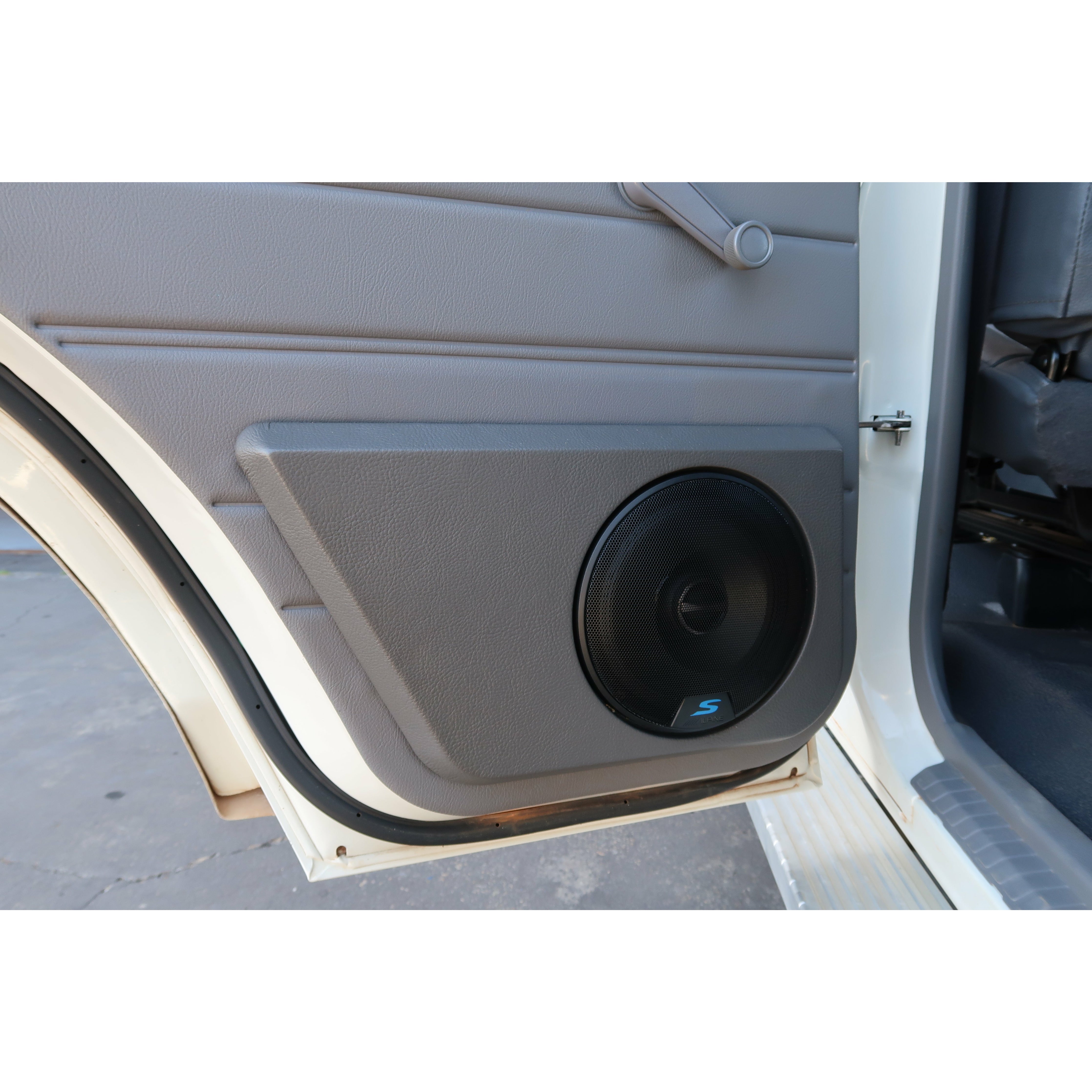 70 Series LandCruiser Stage 2 DIY Sound System  Speakers-Amplifier-Subwoofer