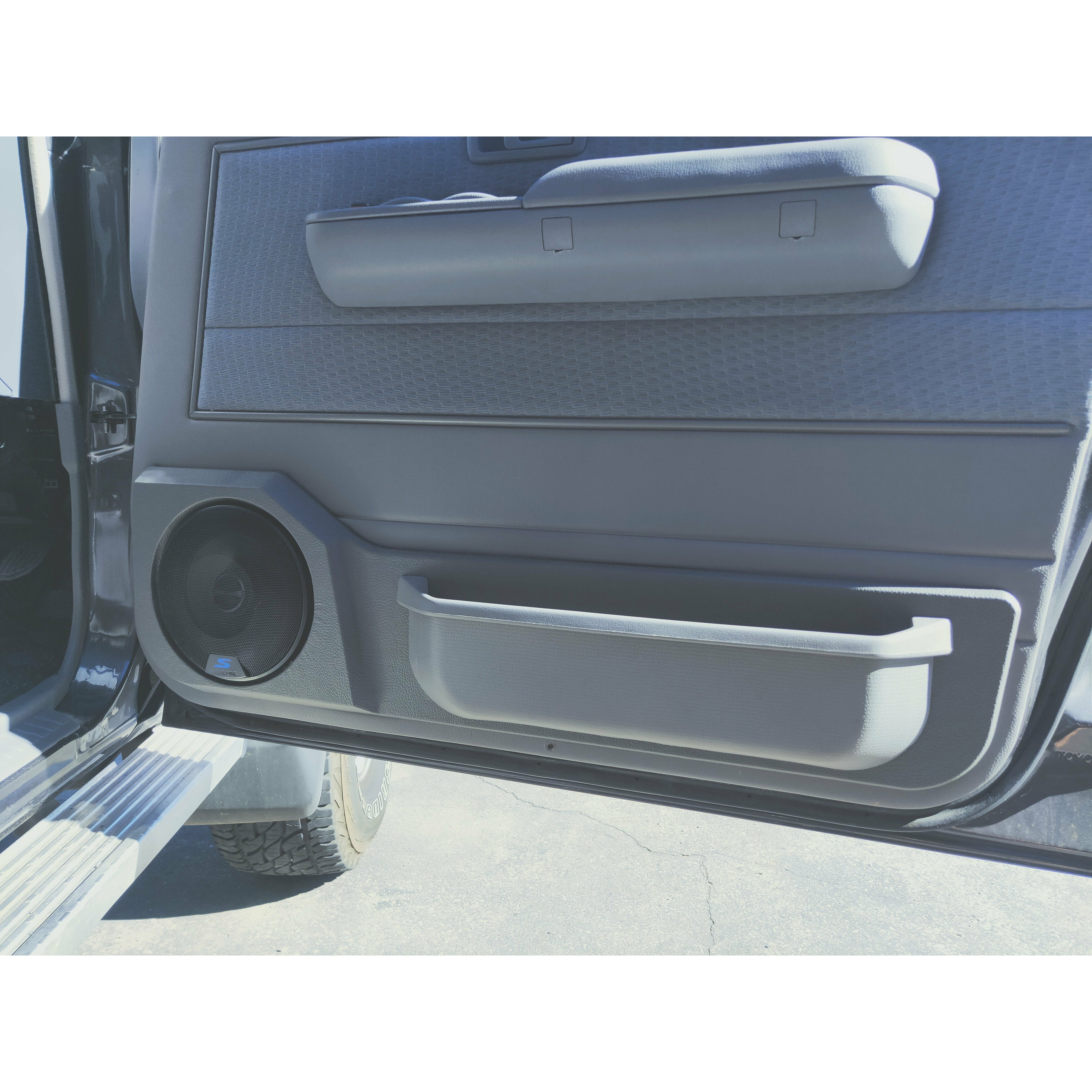 Alpine Speakers and 70 Series Landcruiser Pods Packages