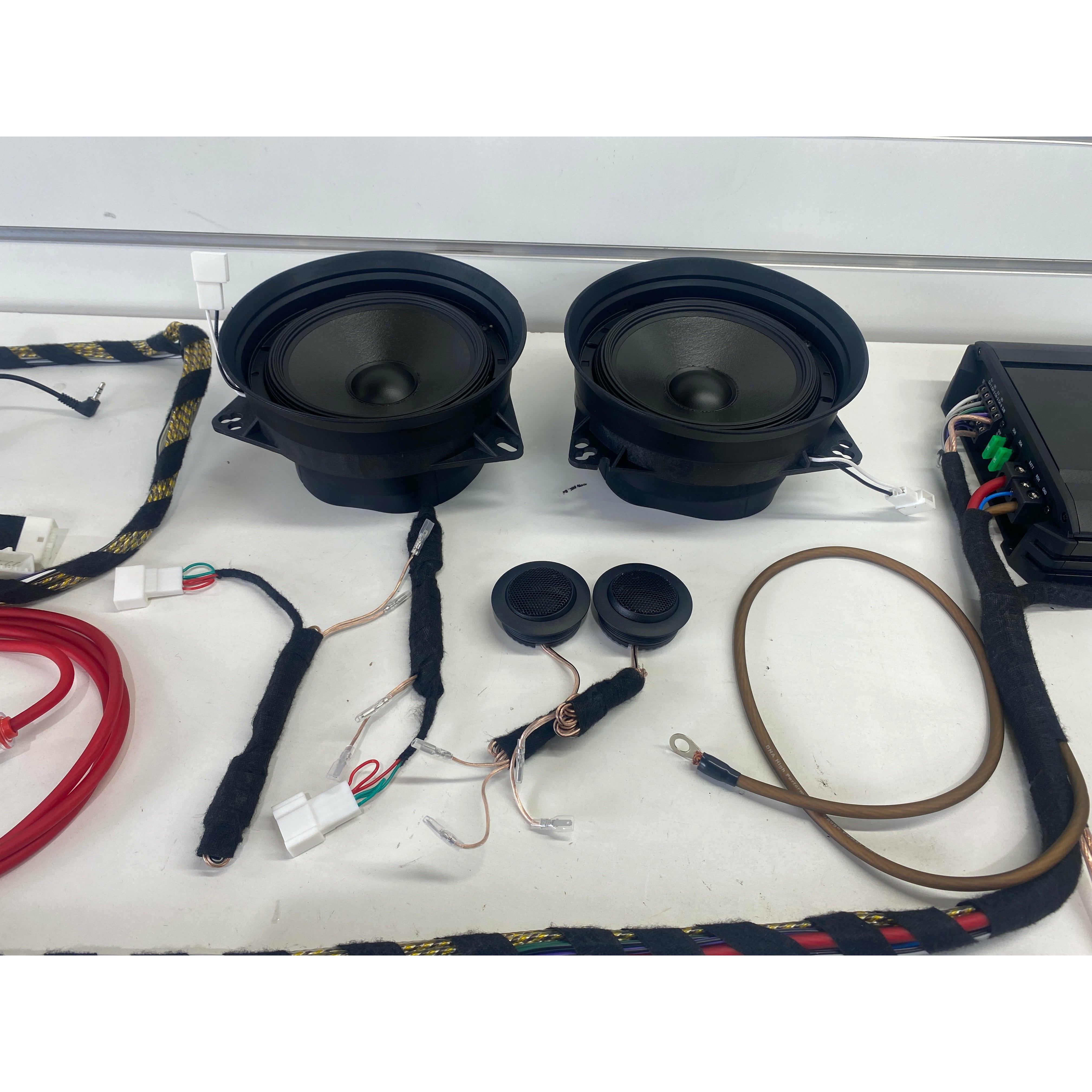 DIY Hilux Stage 2 Sound System